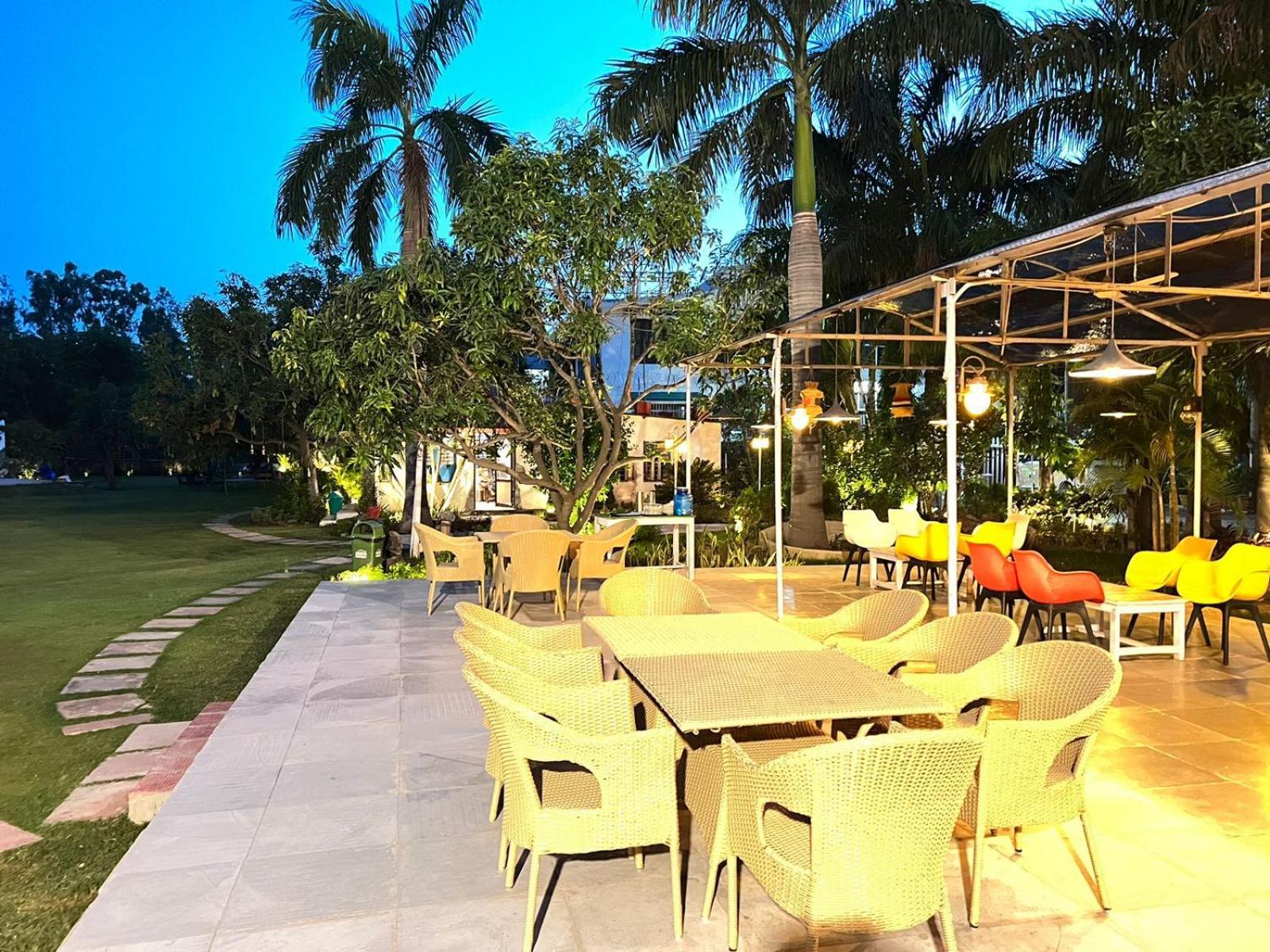 Green Leaf Cafe And Home Stay Greater Noida Exterior foto